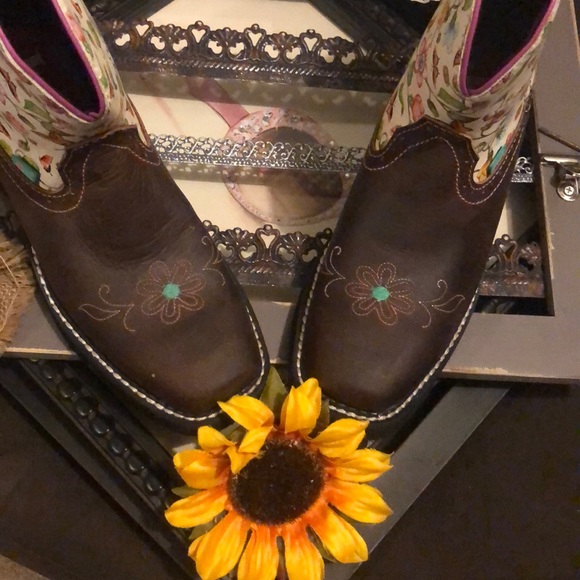 ππ§πΌππ’Justin BootsπGypsy Edition ππ§πΌπ’π - Picture 6 of 7